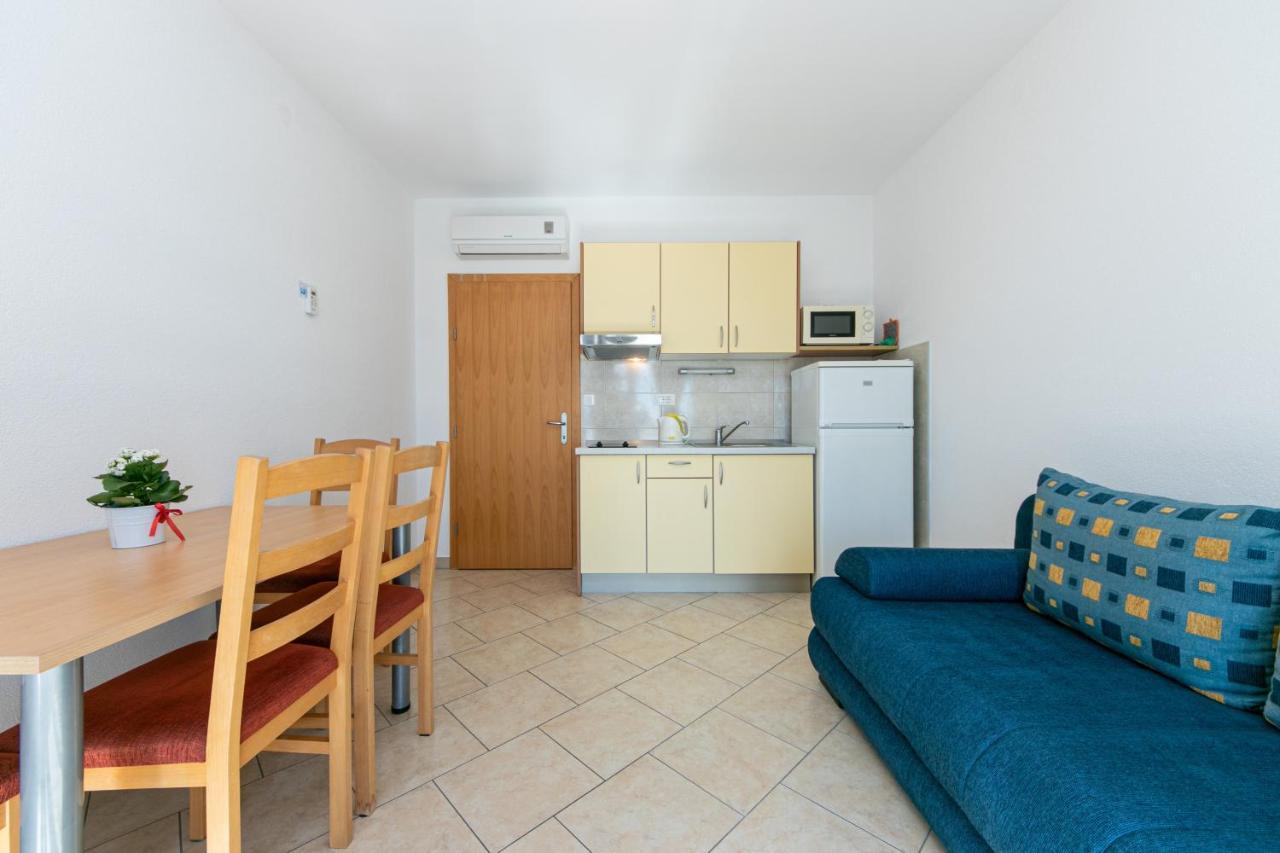 Apartments By The Sea Igrane, Makarska - 20014 Exterior foto